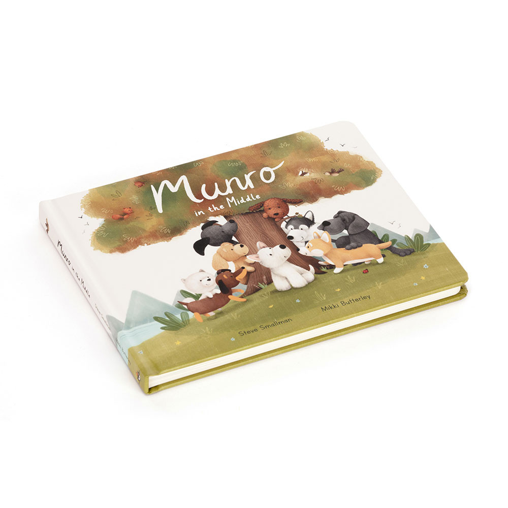 Munro in the Middle Book - Image 4